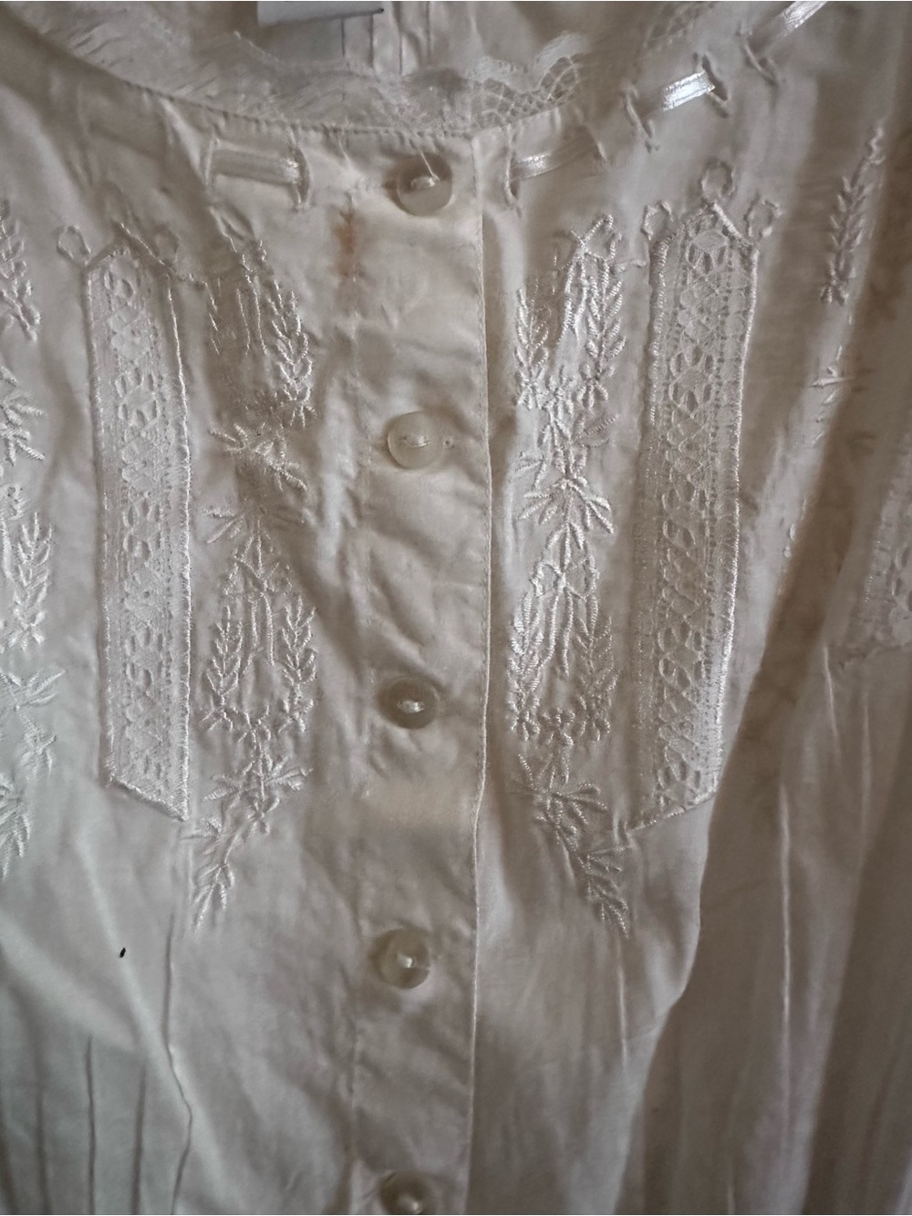 Avenue Cream Lace-Trim Sleeveless Button Front Top - Picture 3 of 4